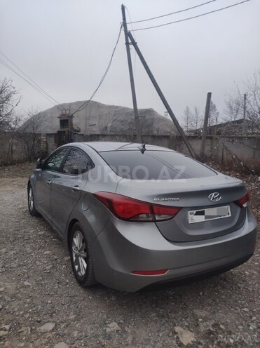 Hyundai Elantra 2014, 134,261 km - 1.8 l - 