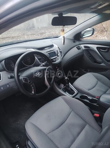 Hyundai Elantra 2014, 134,261 km - 1.8 l - 
