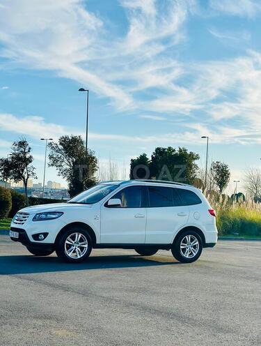 Hyundai Santa Fe-3
