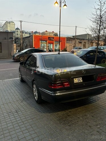 Mercedes E 220 d 2002, 350,000 km - 2.2 l - Bakı