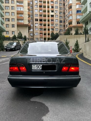 Mercedes E 220 d 2002, 350,000 km - 2.2 l - Bakı