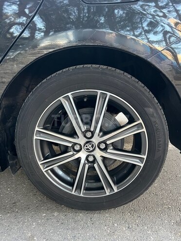 Toyota Corolla Fielder 2016, 98,000 km - 1.5 л - Sumqayıt