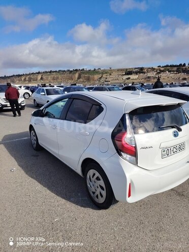 Toyota Aqua 2017, 97,000 km - 1.5 л - Bakı