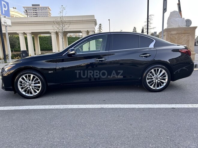 Infiniti Q50-5