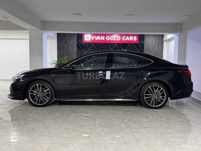 Toyota Camry-4