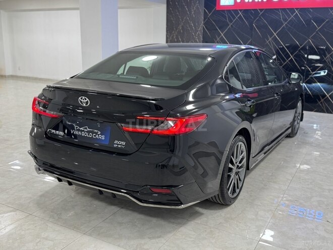 Toyota Camry-6