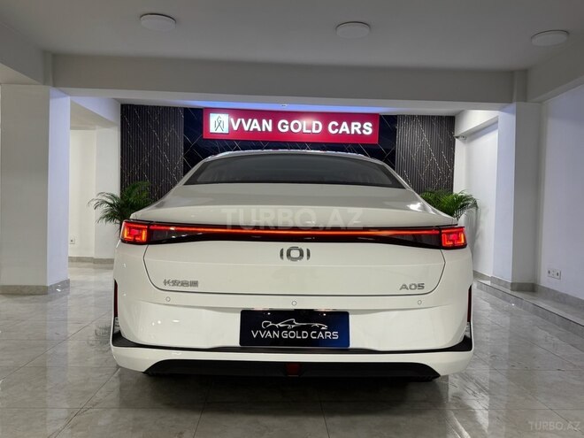Changan Qiyuan A05-5