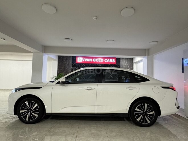 Changan Qiyuan A05-4