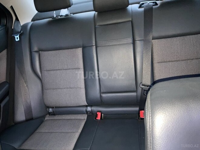 Mercedes E 250 2010, 168,000 km - 1.8 л - Bakı