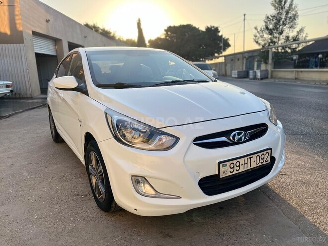 Hyundai Accent 2012, 299,999 km - 1.6 l - Bakı