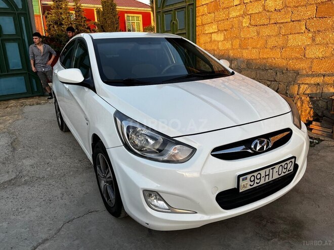 Hyundai Accent 2012, 299,999 km - 1.6 l - Bakı
