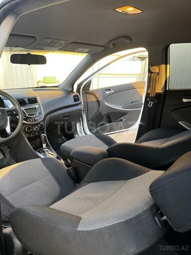 Hyundai Accent 2012, 299,999 km - 1.6 l - Bakı