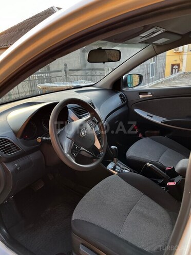 Hyundai Accent 2012, 299,999 km - 1.6 l - Bakı