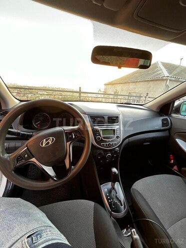 Hyundai Accent 2012, 299,999 km - 1.6 l - Bakı