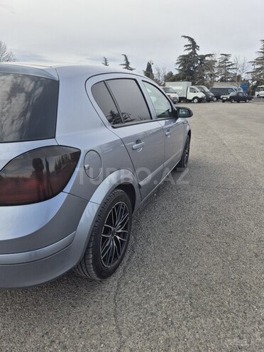 Opel Astra 2006, 285,000 km - 1.4 l - Gəncə