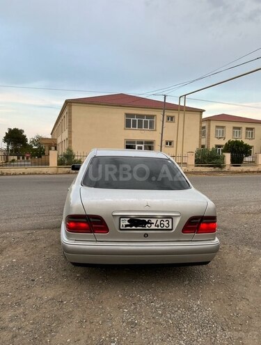 Mercedes E 220 d 1999, 324,495 km - 2.2 л - Goranboy