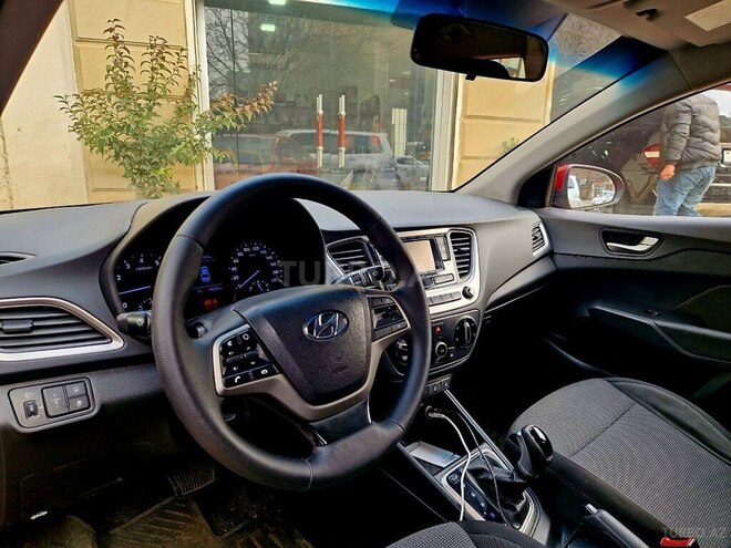 Hyundai Accent 2018, 158,200 km - 1.6 l - Bakı