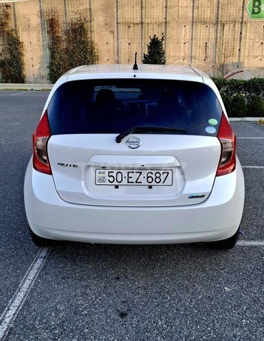 Nissan Note-2