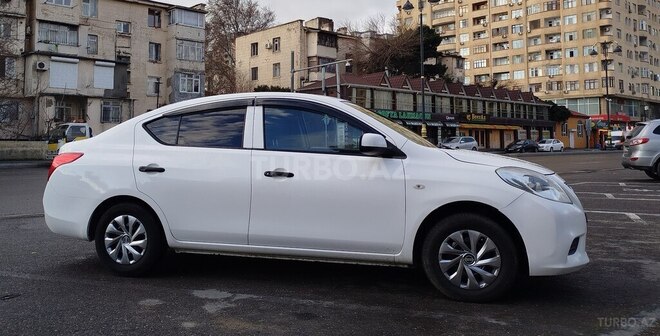 Nissan Sunny 2015, 81,500 km - 1.2 l - Bakı