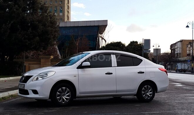 Nissan Sunny 2015, 81,500 km - 1.2 l - Bakı