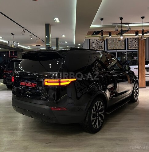 Land Rover Discovery-5