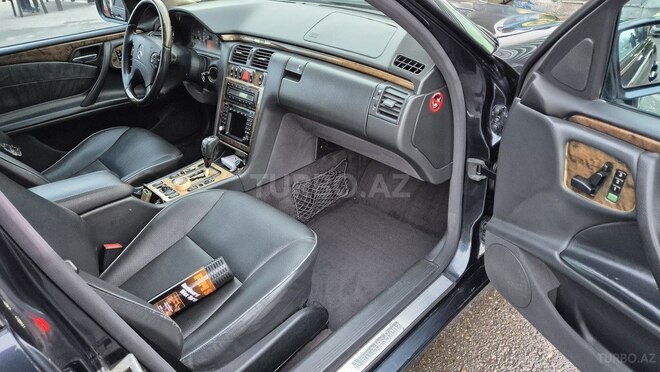 Mercedes E 320 2001, 350,000 km - 3.2 l - Bakı