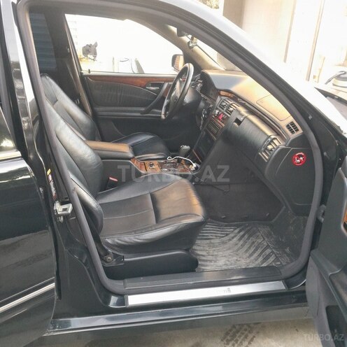 Mercedes E 320 2001, 246,590 km - 3.2 l - Şirvan