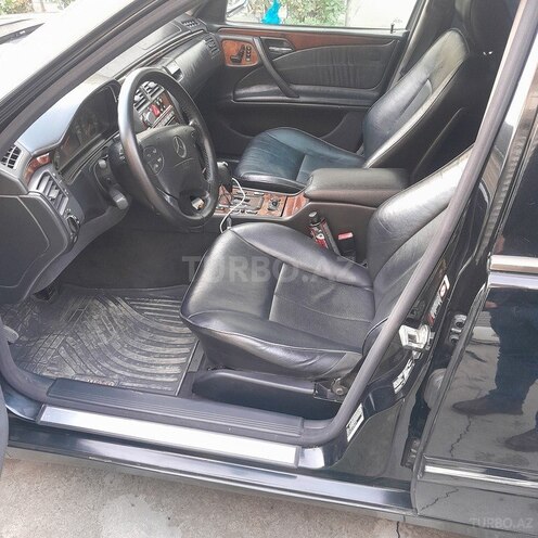 Mercedes E 320 2001, 246,590 km - 3.2 l - Şirvan