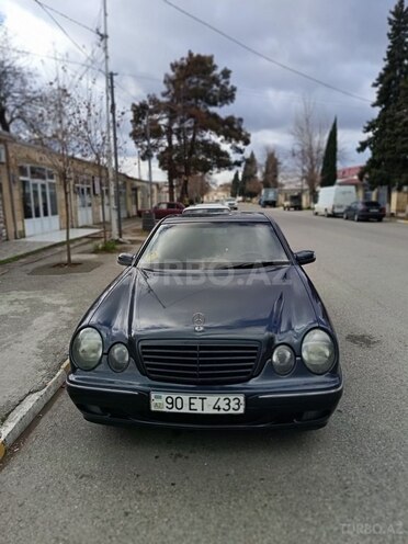 Mercedes E 270 2001, 410,000 km - 2.7 l - Bakı