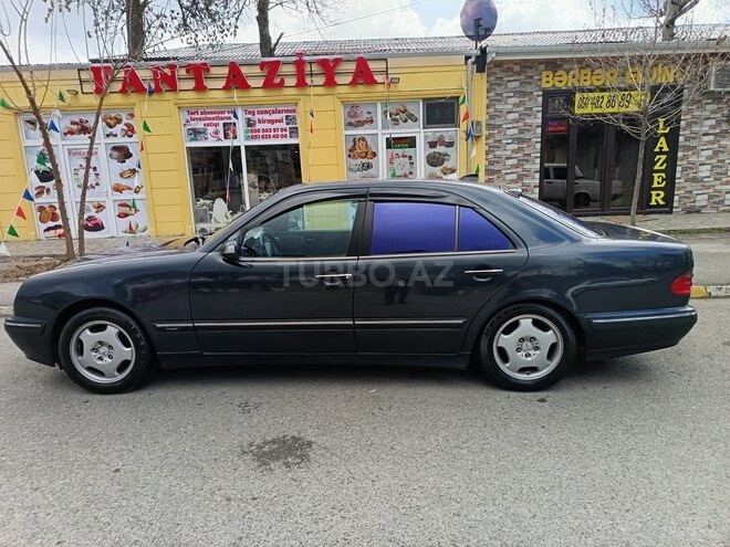 Mercedes E 270 2001, 410,000 km - 2.7 l - Bakı