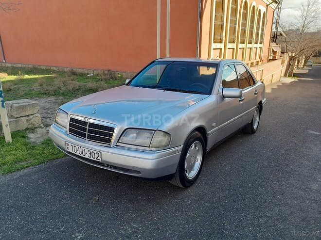 Mercedes C 220 1995, 220,000 km - 2.2 л - Bakı