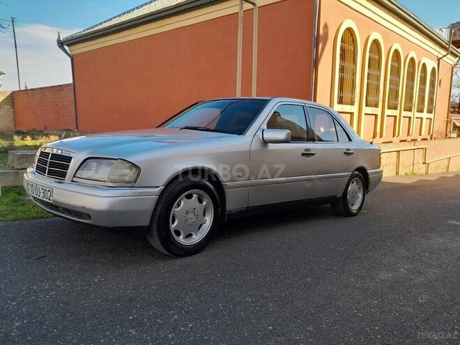 Mercedes C 220 1995, 220,000 km - 2.2 л - Bakı