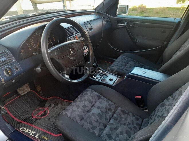 Mercedes C 220 1995, 220,000 km - 2.2 л - Bakı