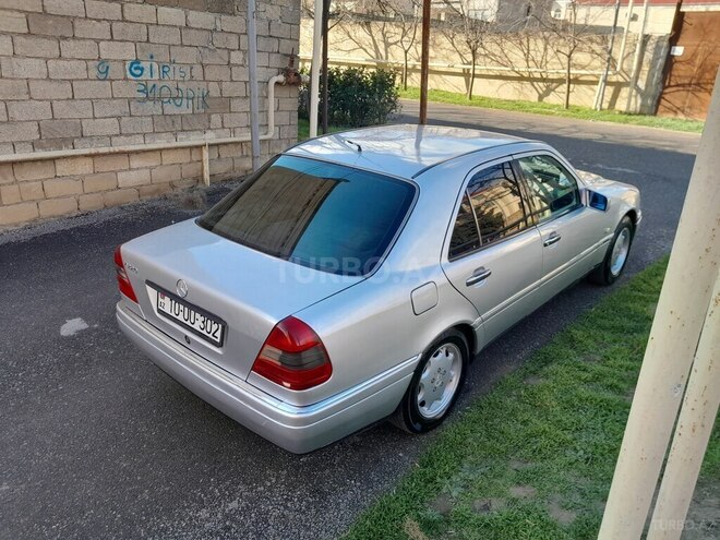 Mercedes C 220 1995, 220,000 km - 2.2 л - Bakı