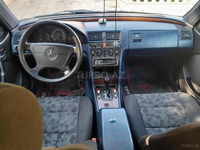 Mercedes C 220 1995, 220,000 km - 2.2 л - Bakı
