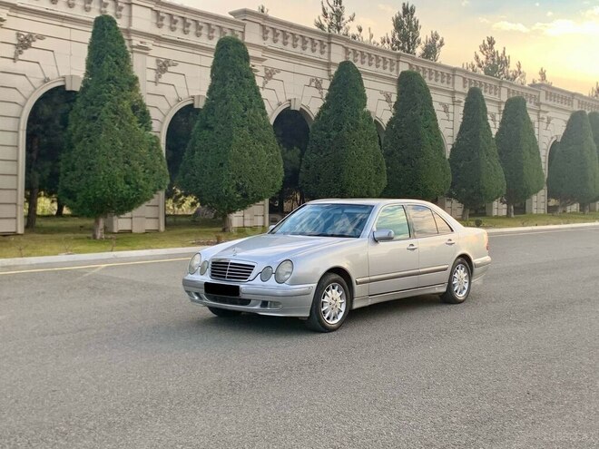 Mercedes E 240 1999, 295,000 km - 2.4 л - Gəncə