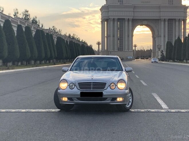 Mercedes E 240 1999, 295,000 km - 2.4 л - Gəncə