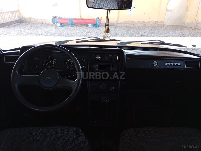 LADA (VAZ) 2107 2007, 60,300 km - 1.6 л - Salyan