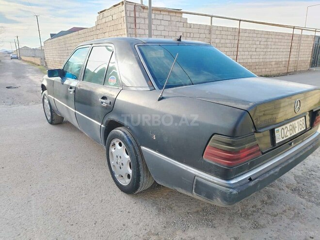 Mercedes E 250 1993, 393,939 km - 2.5 l - Sumqayıt