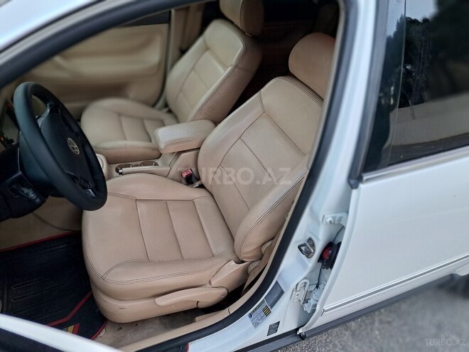 Volkswagen Passat 2004, 236,587 km - 1.8 l - Sumqayıt