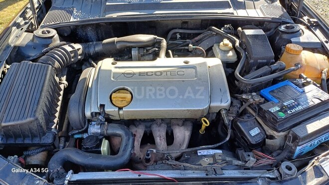 Opel Vectra 2000, 500,000 km - 1.6 l - Zaqatala