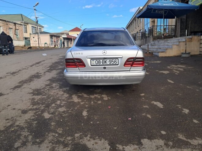 Mercedes C 230 1996, 125,000 km - 2.3 л - Qazax