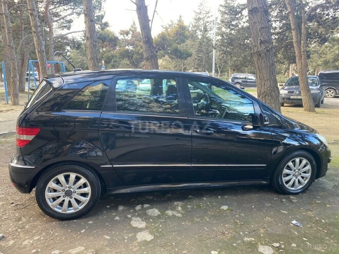 Mercedes B 170 2008, 119,700 km - 1.7 l - Bakı