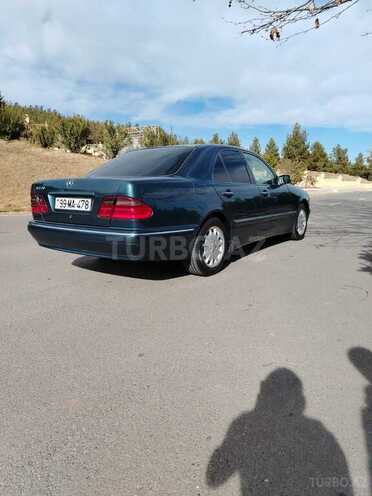 Mercedes E 220 d 2000, 427,000 km - 2.2 l - Füzuli