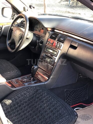Mercedes E 240 2001, 317,000 km - 2.4 l - Kürdəmir