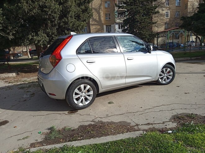 MG 3 2011, 300,000 km - 1.5 l - Bakı