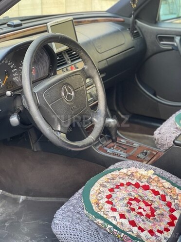 Mercedes C 200 2000, 160,000 km - 2.0 l - Bakı