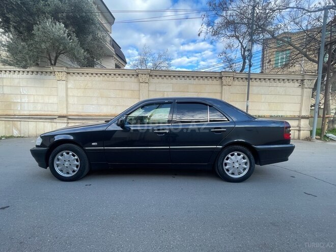 Mercedes C 200 2000, 160,000 km - 2.0 l - Bakı
