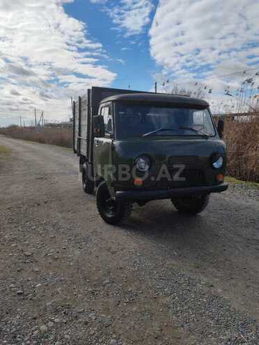 UAZ 3303 1983, 850,000 km - 2.4 l - Saatlı
