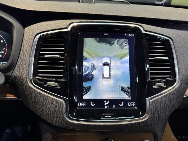 Volvo XC90-8